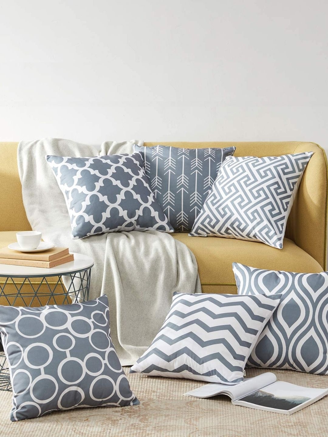 

MODERN HOMES Set of 6 Grey & White Geometric Square Cushion Covers