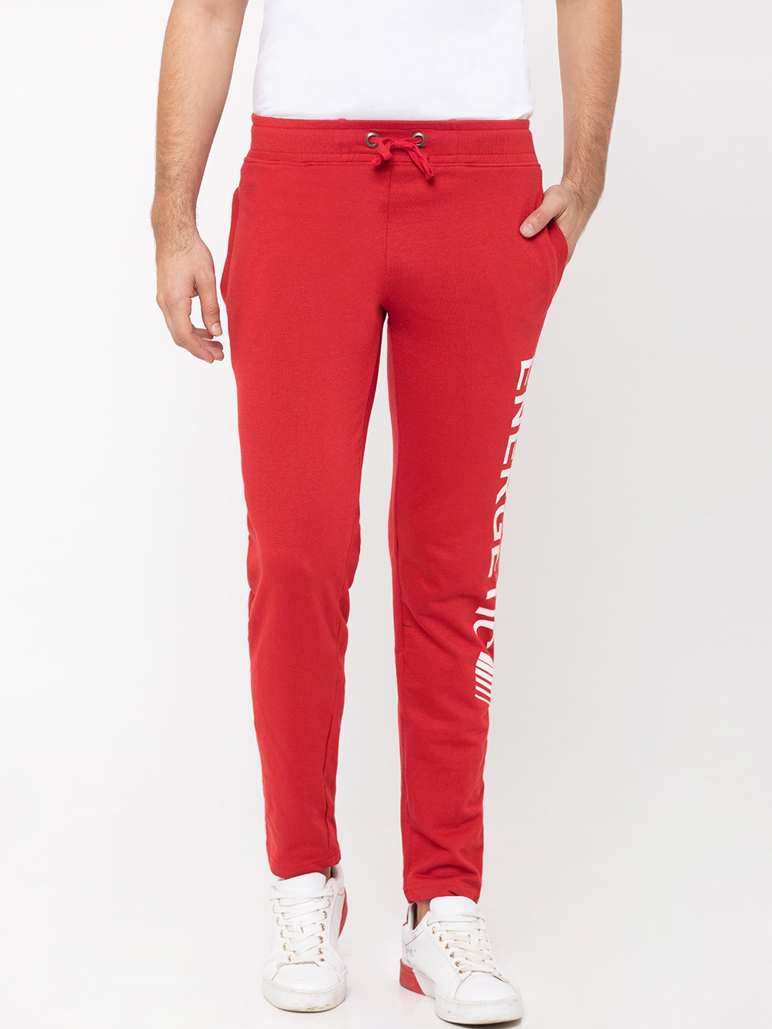 

Globus Men Red Regular Fit Printed Regular Trousers