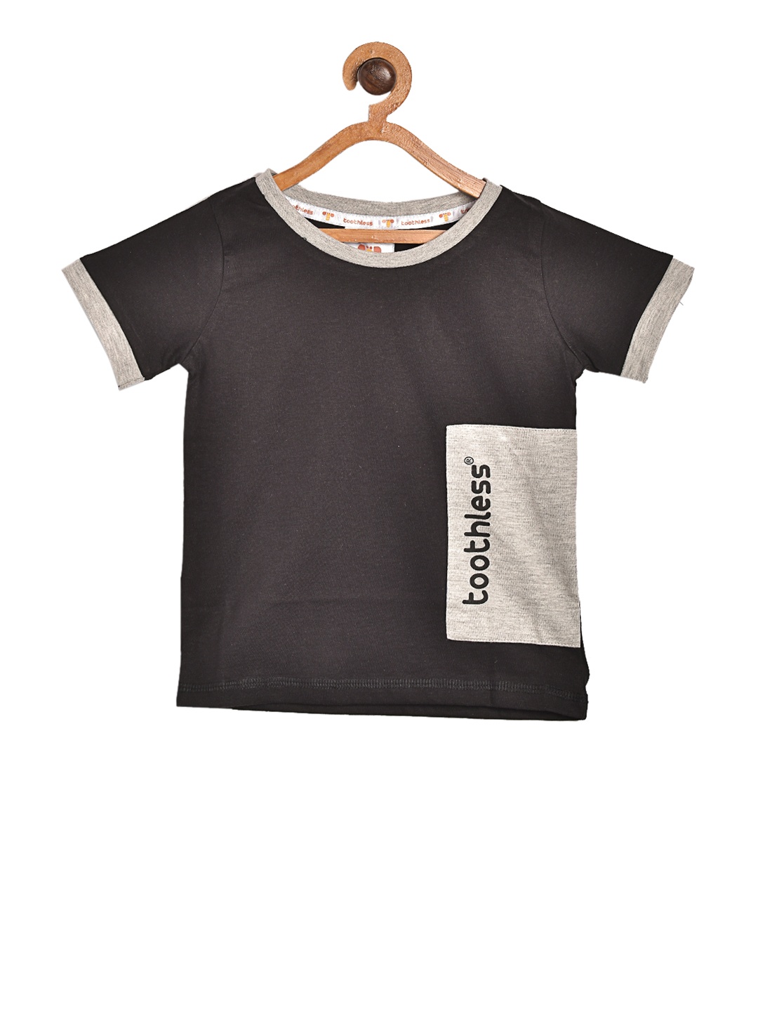 

toothless Boys Charcoal Grey Printed Round Neck Pure Cotton T-shirt