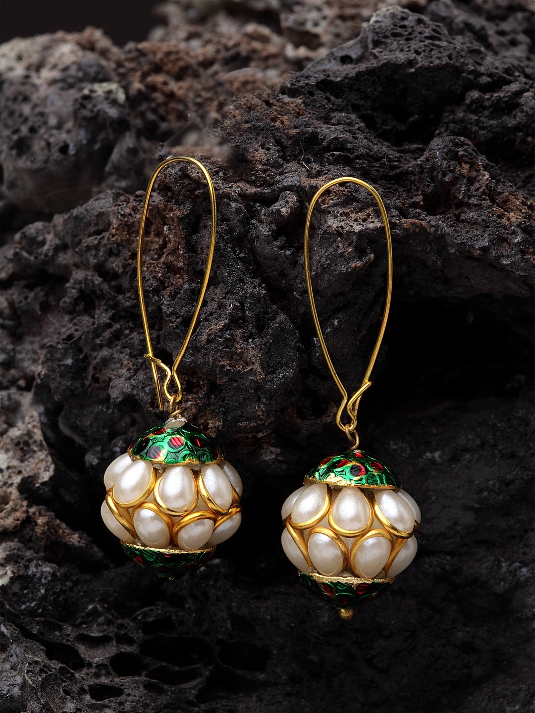 

DUGRISTYLE White & Green Contemporary Drop Earrings