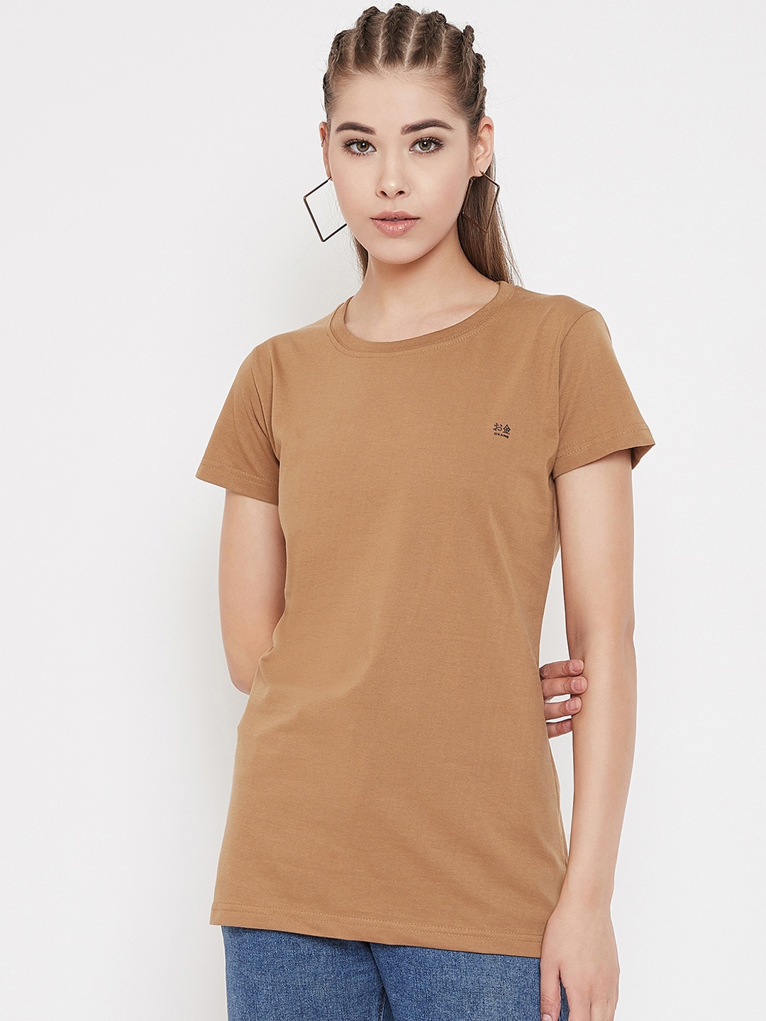 

Okane Women Khaki Brown Solid Round Neck T-shirt