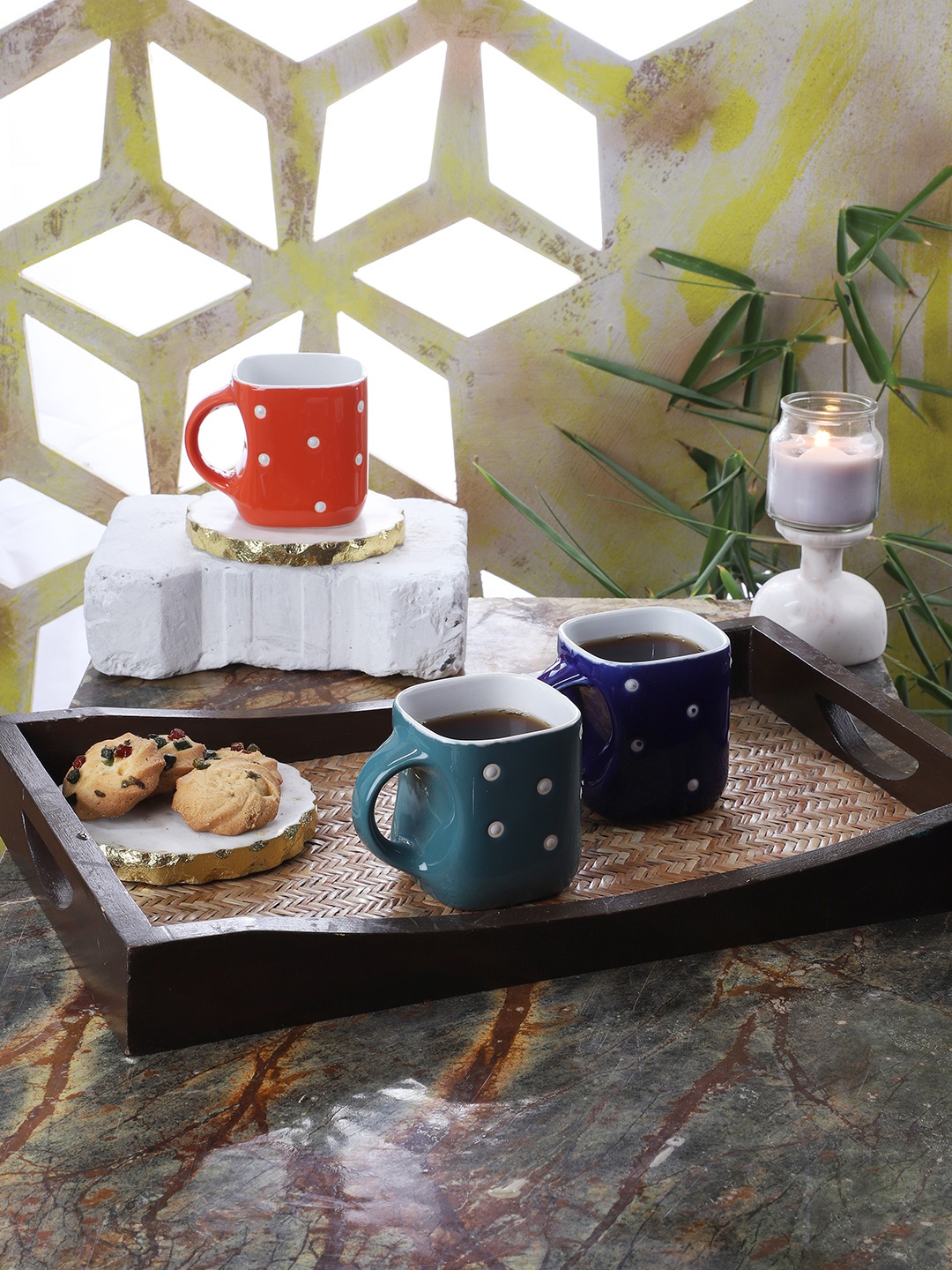 CDI Set Of 6 Blue & Red Dot Printed Square Curve-Shaped Tea Cups
