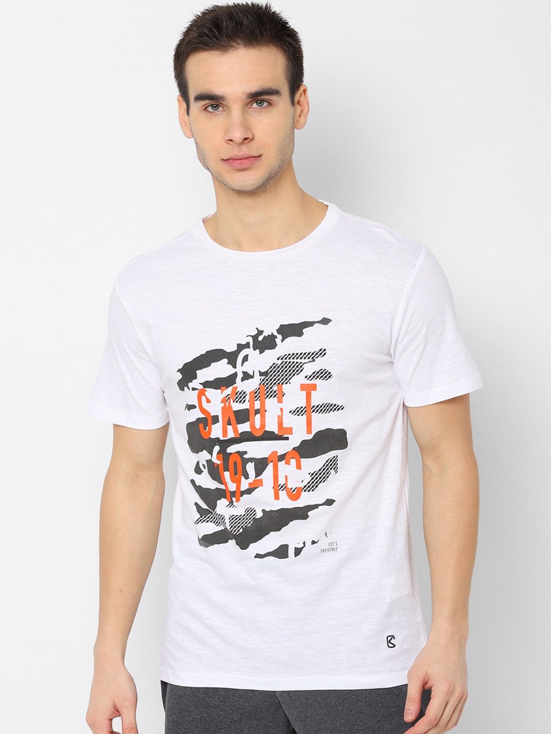 

SKULT by Shahid Kapoor Men White Grey Printed Round Neck Pure Cotton T-shirt