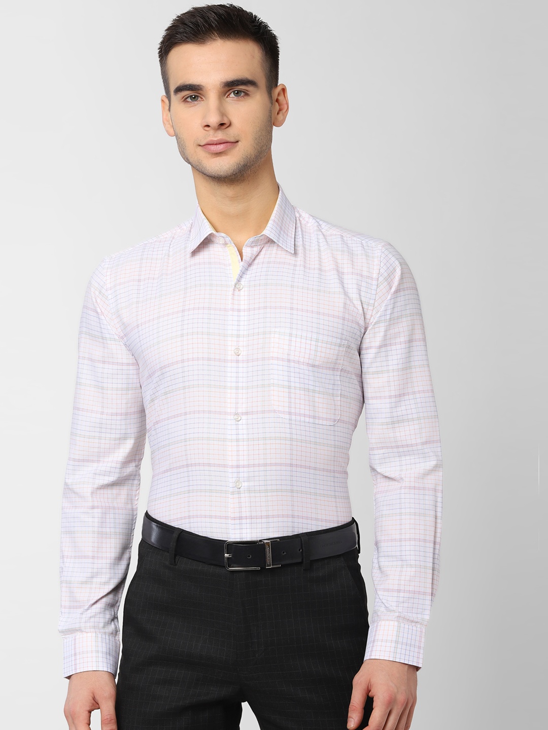 Peter England Men White & Red Regular Fit Checked Formal Shirt