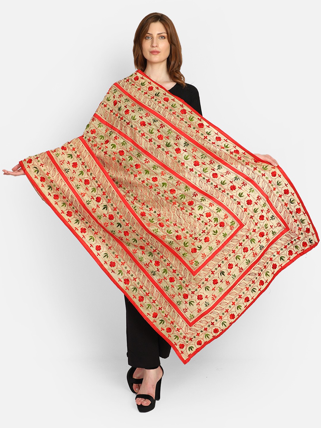 

amraoo Beige & Red Floral Embroidered Phulkari Dupatta