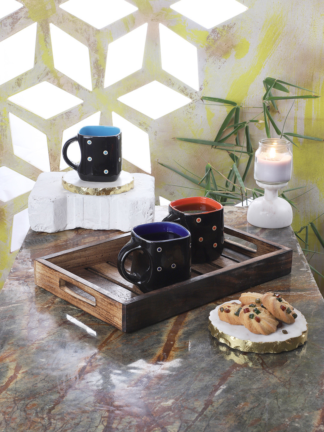 

CDI Set Of 6 Black & White Dot Printed Square curve-Shaped Tea Cups With Tray