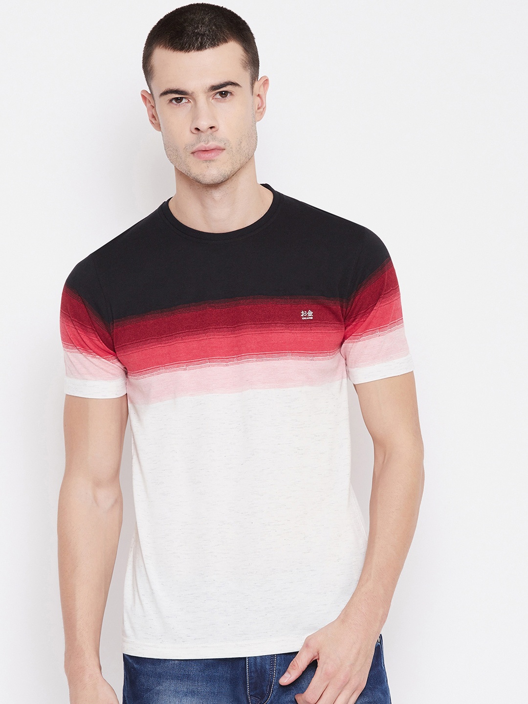 

Okane Men White Colourblocked Round Neck T-shirt