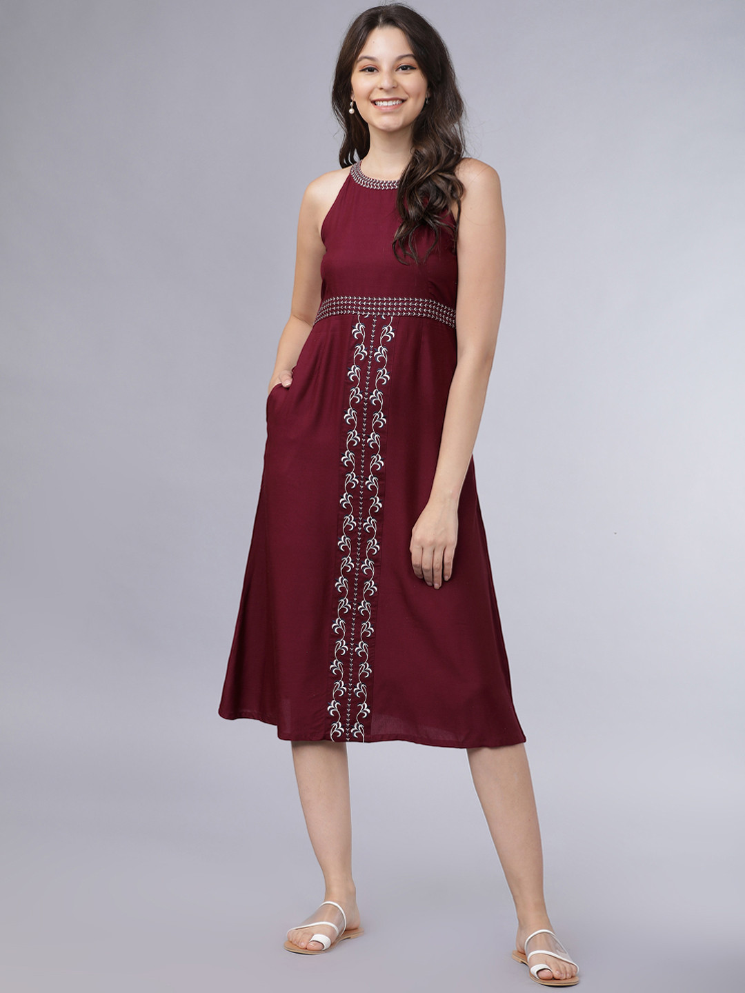 

Vishudh Women Maroon Embroidered A-Line Dress