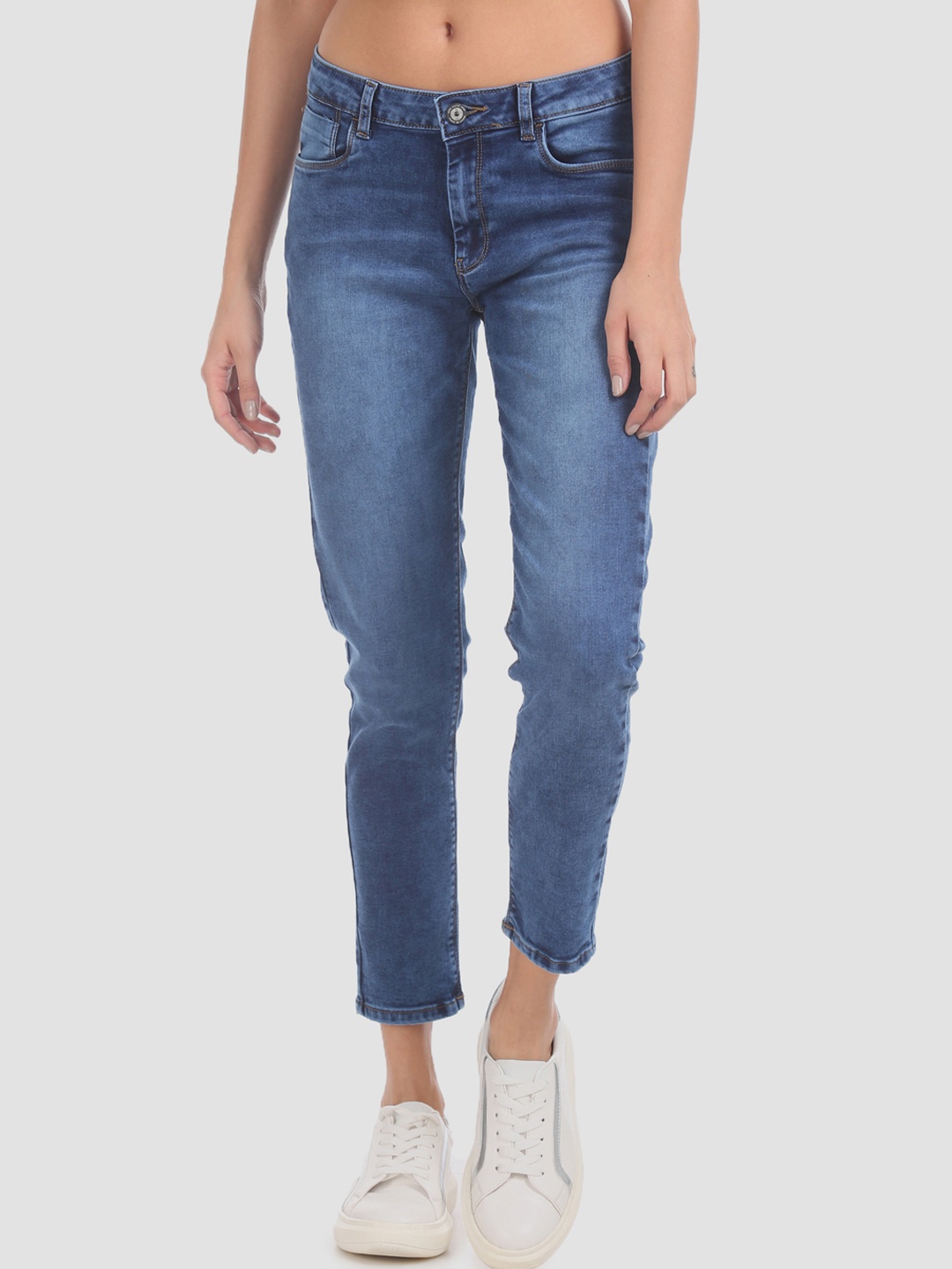 

Flying Machine Women Blue Slim Fit Mid-Rise Clean Look Stretchable Jeans
