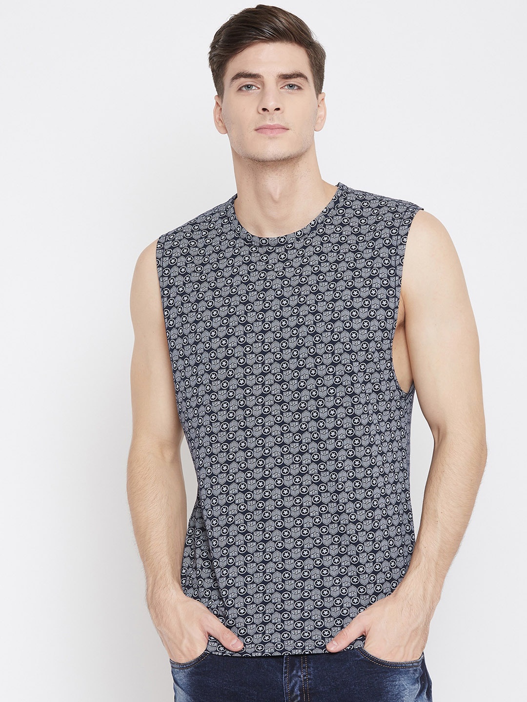 

Hypernation Men Navy Blue Printed Round Neck T-shirt