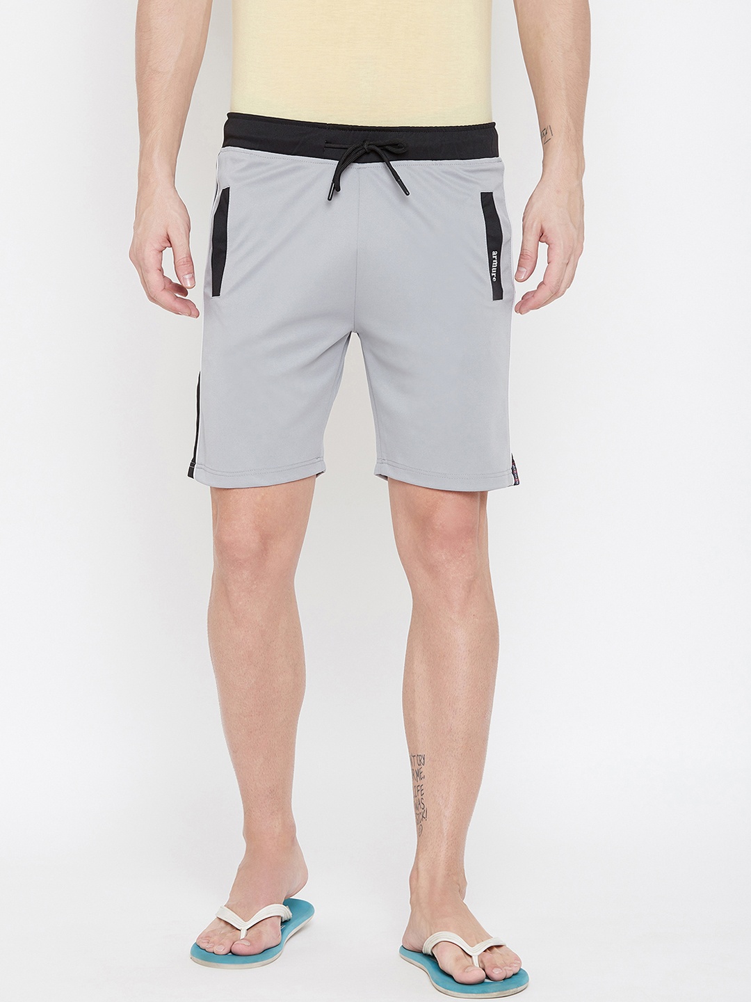 

armure Men Grey Solid Lounge Shorts
