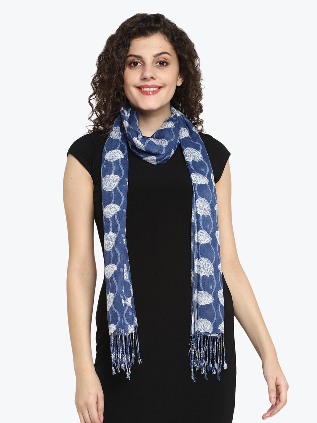 

Aditi Wasan Women Blue & White Printed Stole