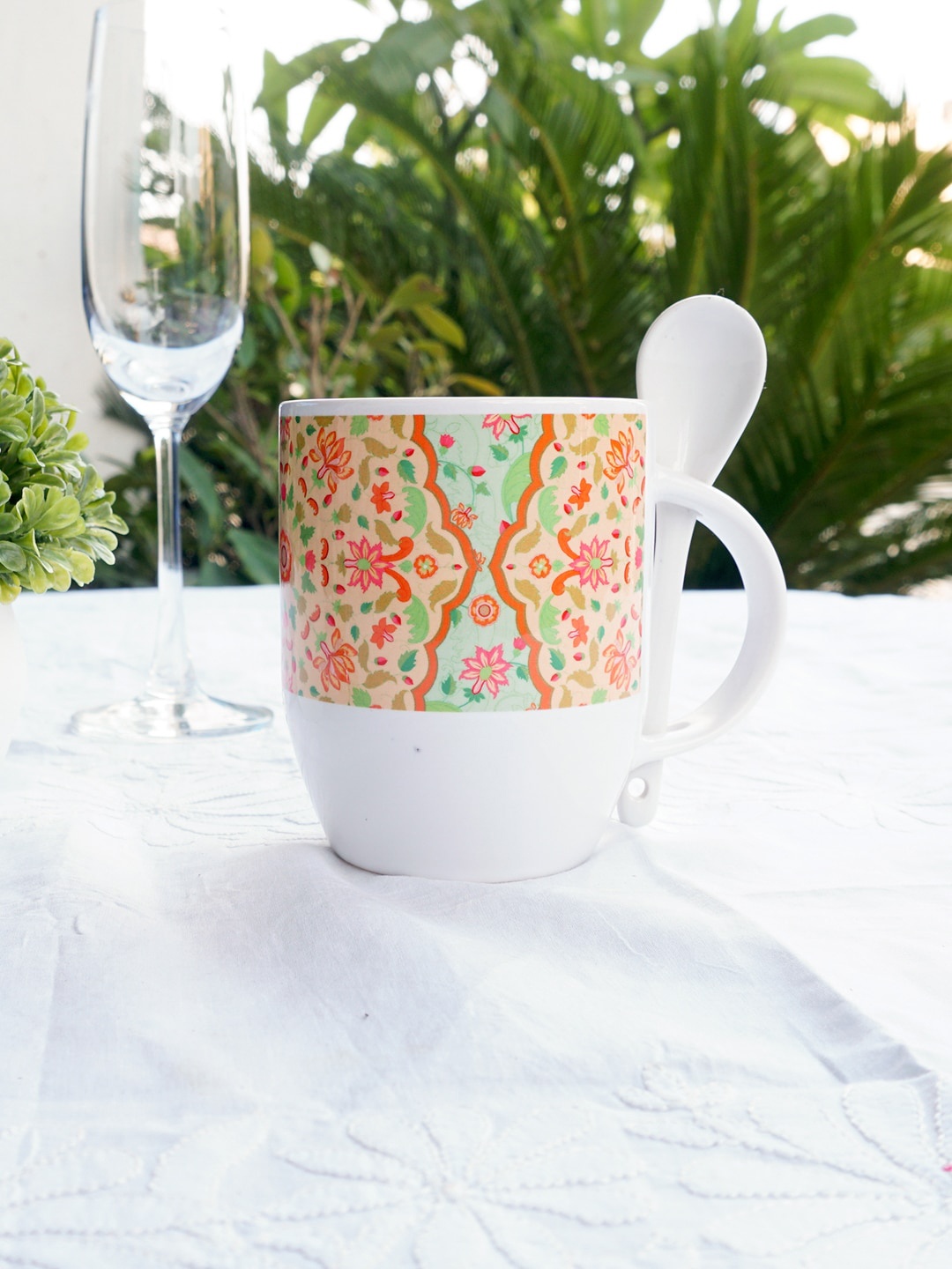 KOLOROBIA White & Beige Printed Mughal Blooms Spoon Mug