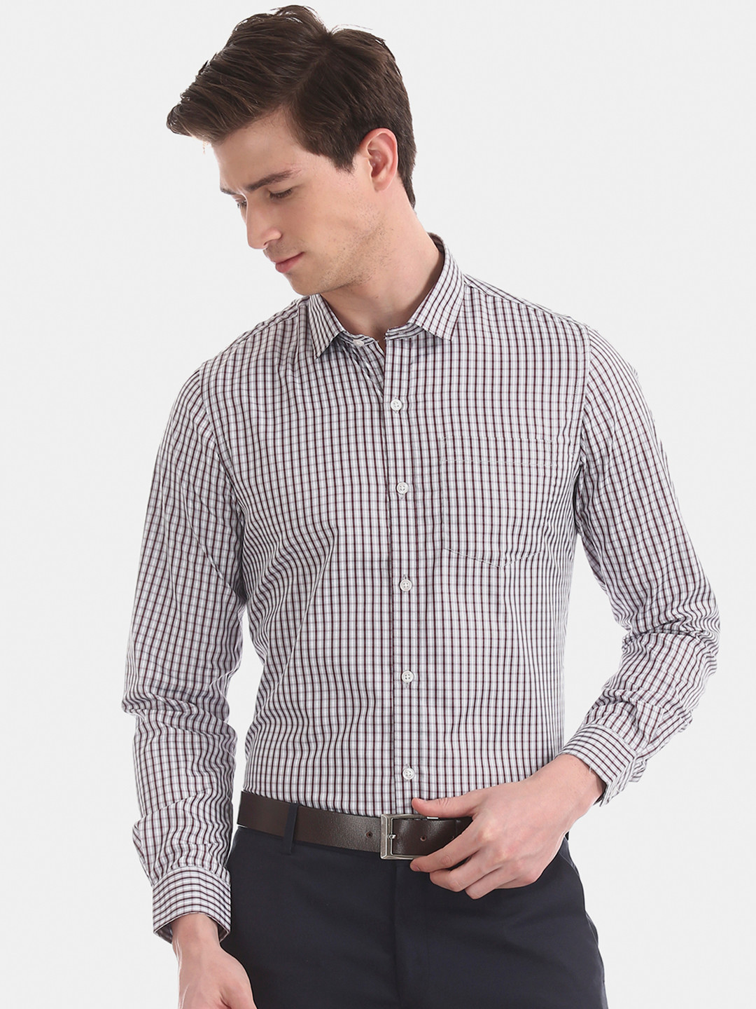

Excalibur Men Maroon & White Regular Fit Checked Formal Shirt