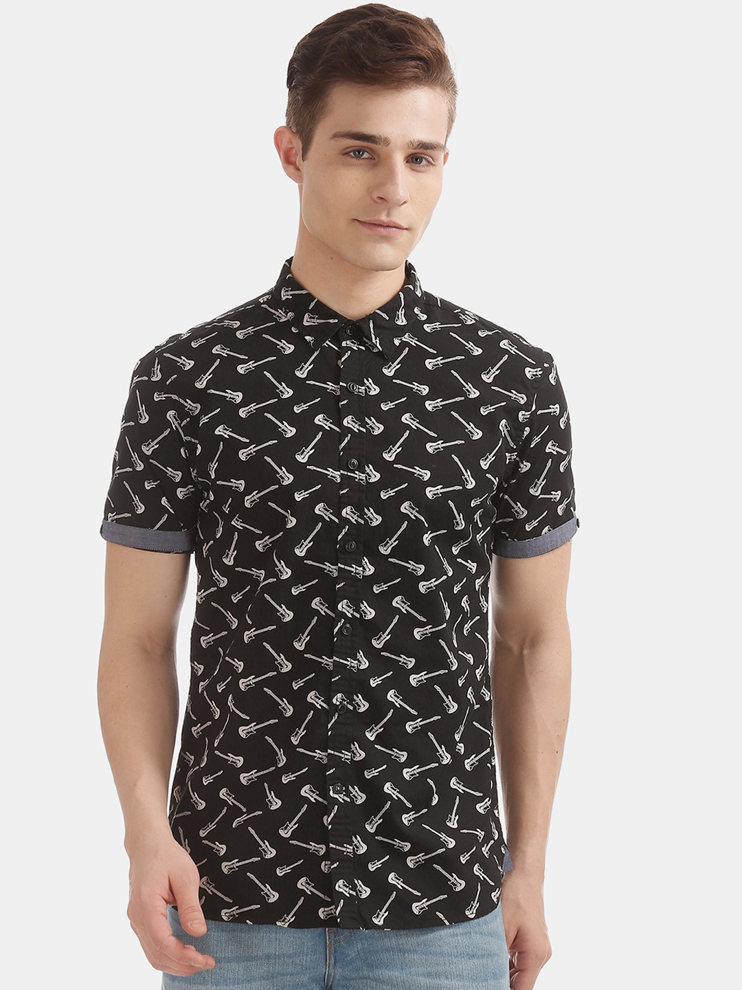 

Colt Men Black & Off-White Regular Fit Printed Casual Shirt