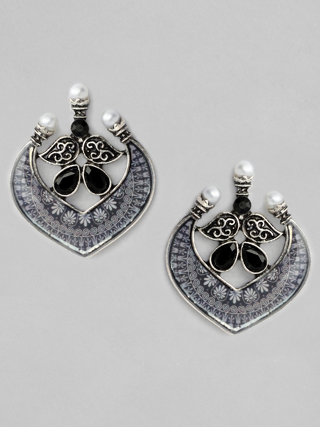 

Rubans Silver-Toned Crescent Shaped Oxidised Chandbalis