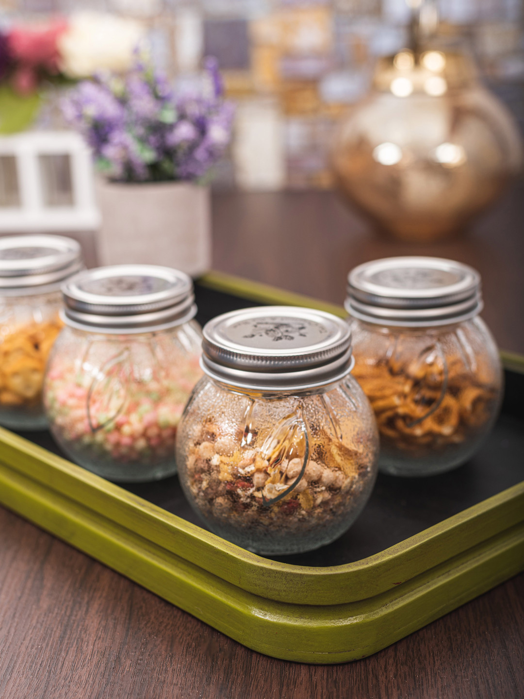 

White Gold Set Of 4 Transparent Solid Glass Storage Jars