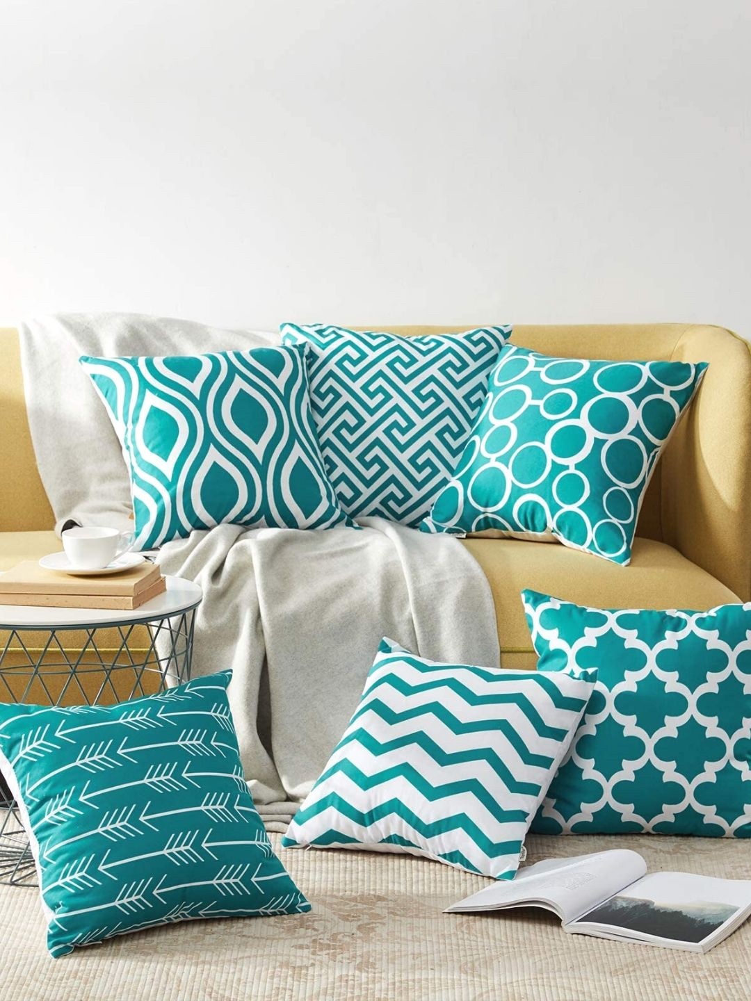 

MODERN HOMES Sea Green Set of 6 Geometric Square Cushion Covers