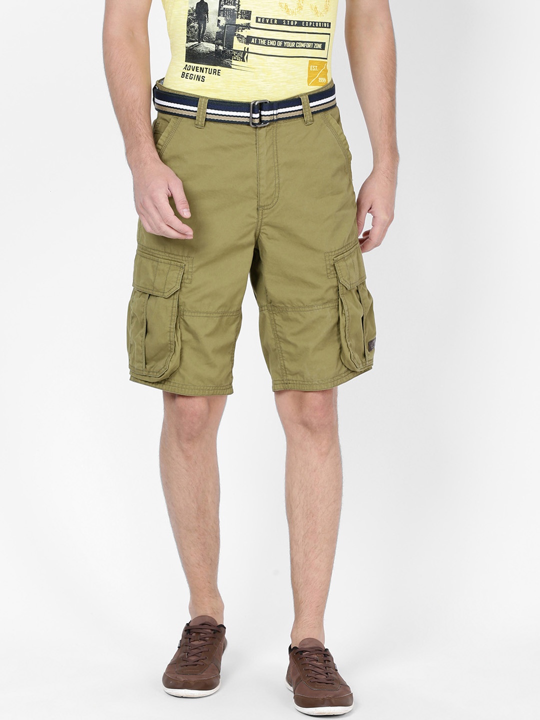 t-base Men Green Solid Regular Fit Cargo Shorts With Belt