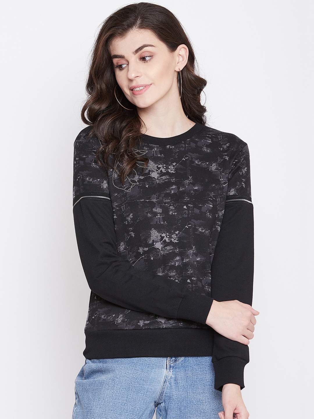 

PERFKT-U Women Black Printed Sweatshirt