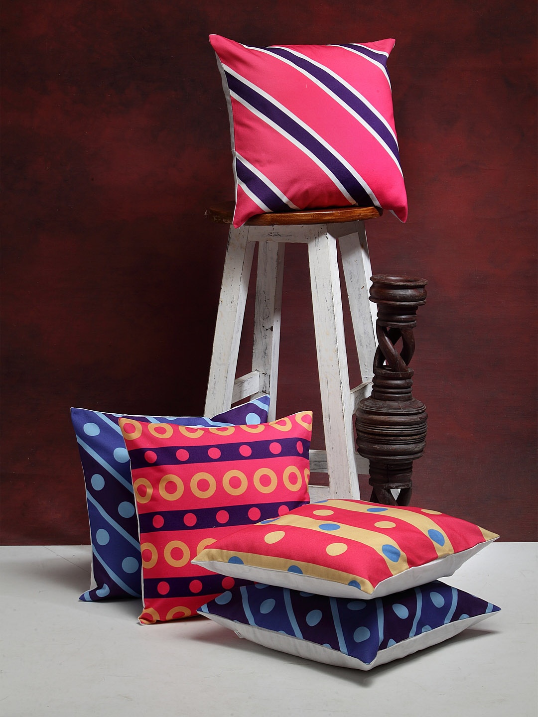 

Alina decor Pink & Blue Set of 5 Striped Square Cushion Covers