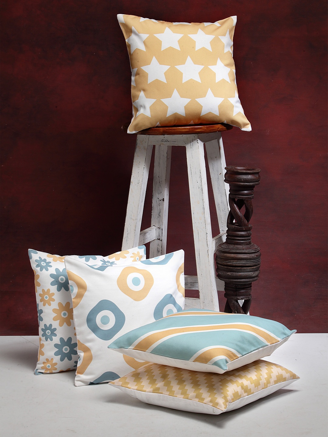 Alina decor Multicoloured Set of 5 Geometric Square Cushion Covers, Multi
