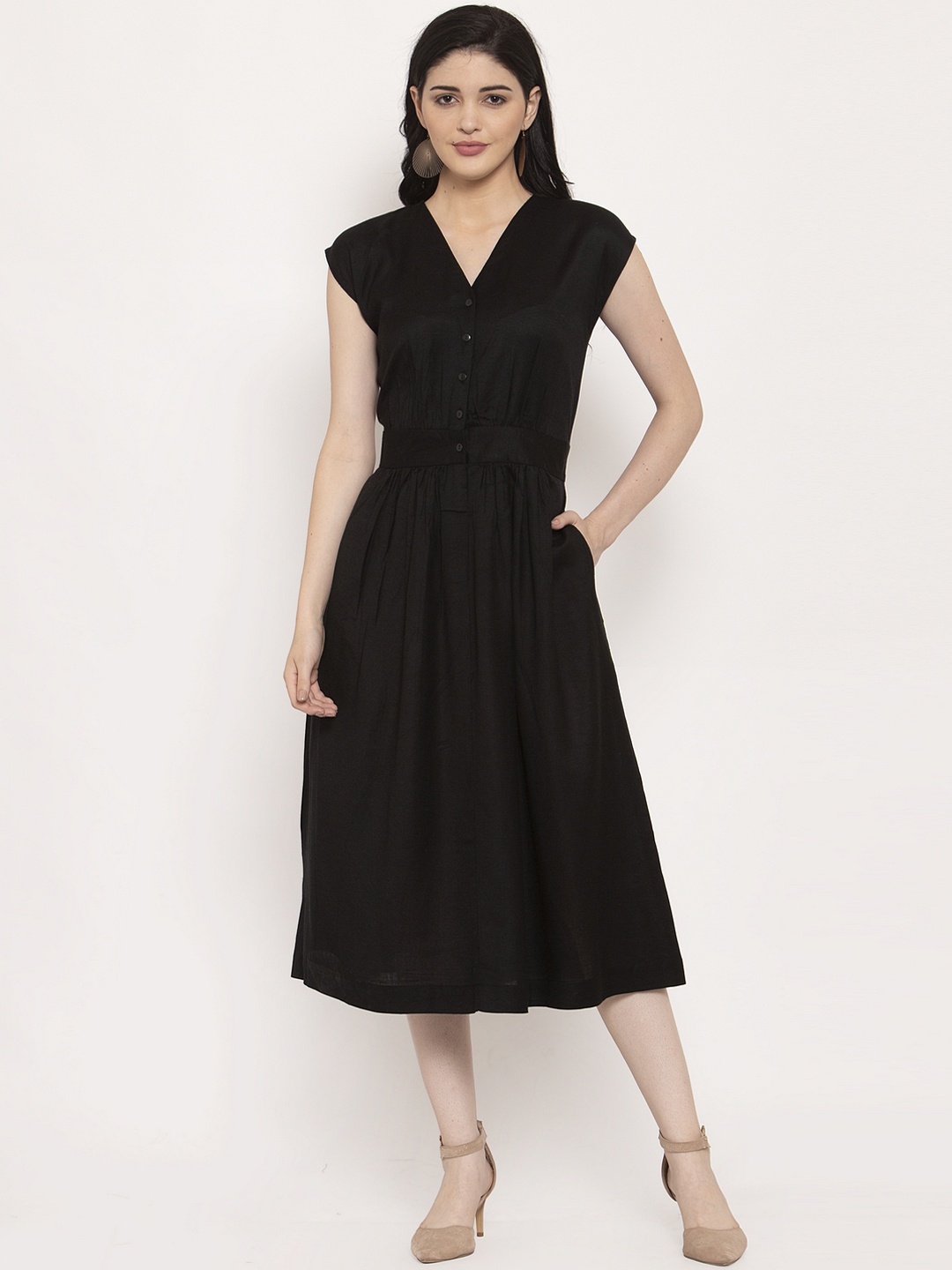 

Ayaany Women Black Solid Fit and Flare Dress