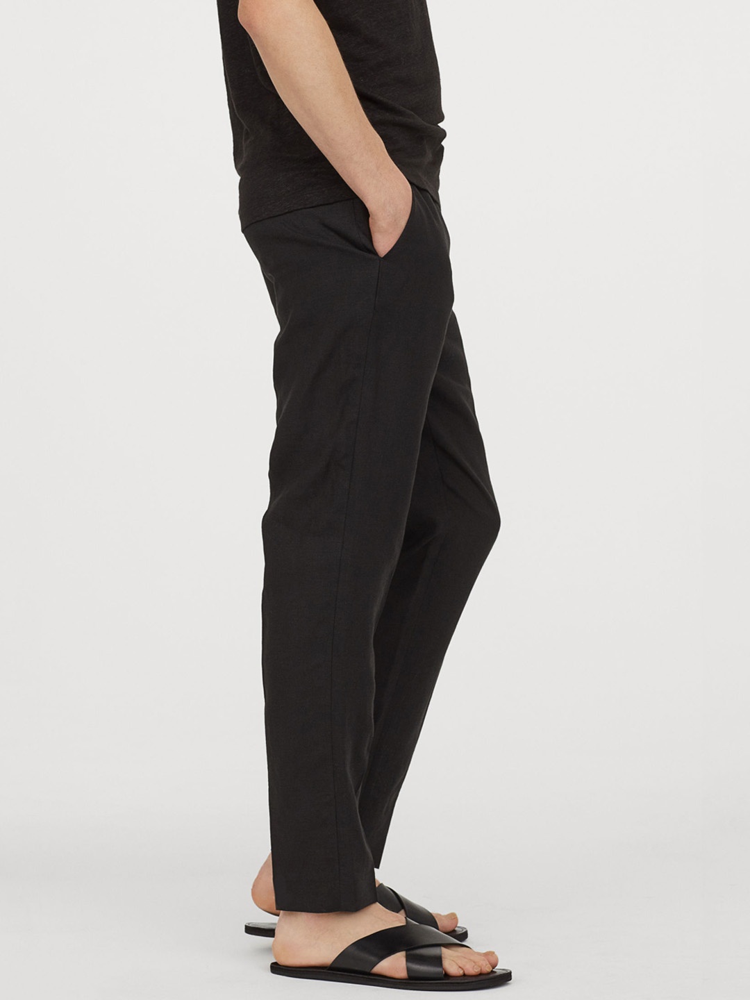 

H&M Men Black Slim Fit Solid Regular Trousers