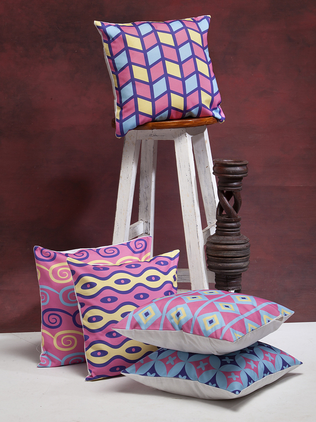 

Alina decor Multicoloured Set of 5 Geometric Square Cushion Covers, Multi