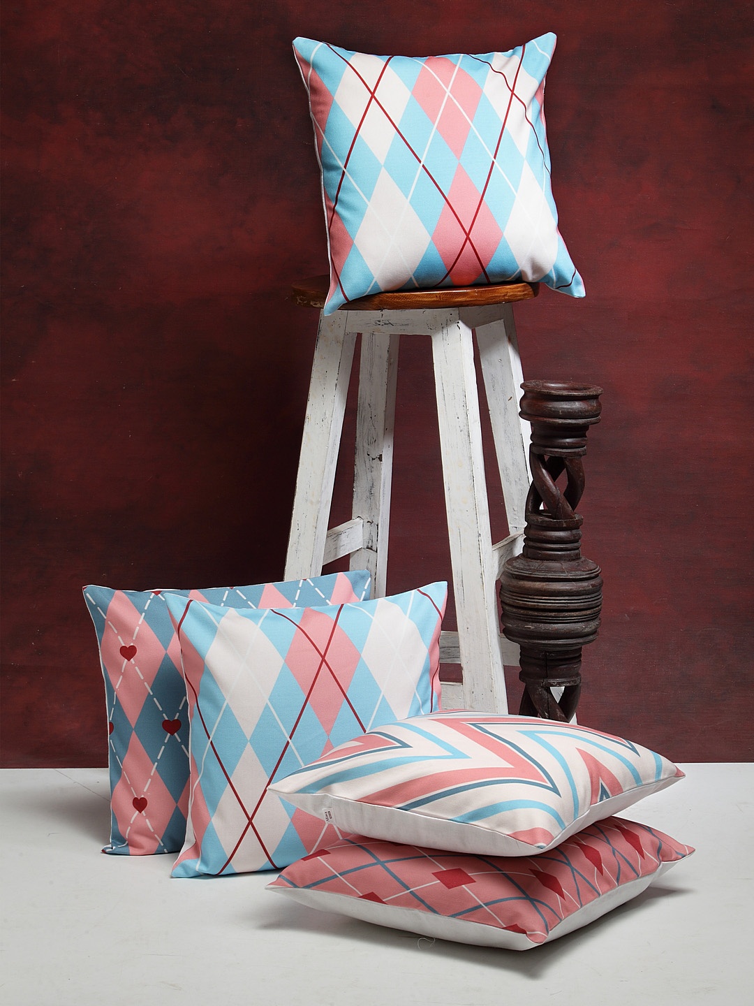 Alina decor Multicoloured Set of 5 Geometric Square Cushion Covers, Multi
