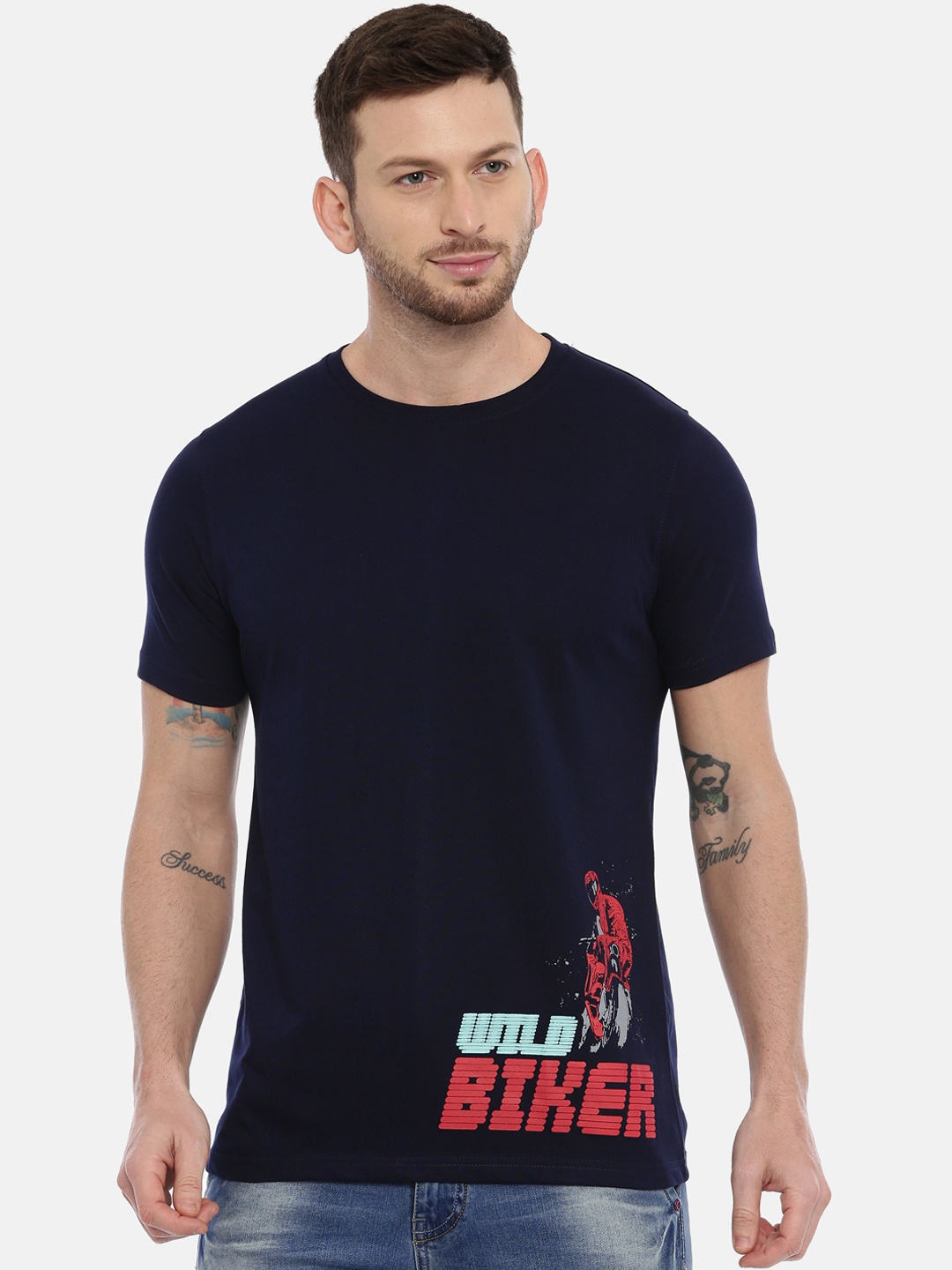 

Bushirt Men Navy Blue Printed Round Neck Pure Cotton T-shirt