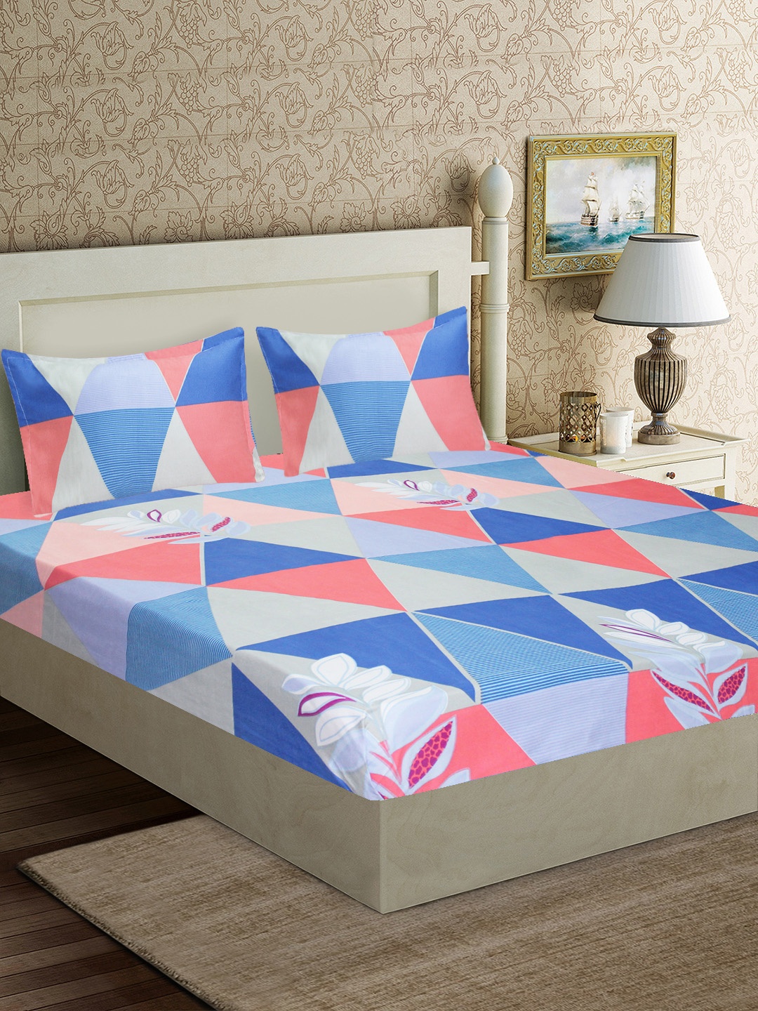 

Good Homes by Home Candy Multicoloured Geometric 152 TC Polyester 1 Queen Bedsheet with 2 Pillow Covers, Multi