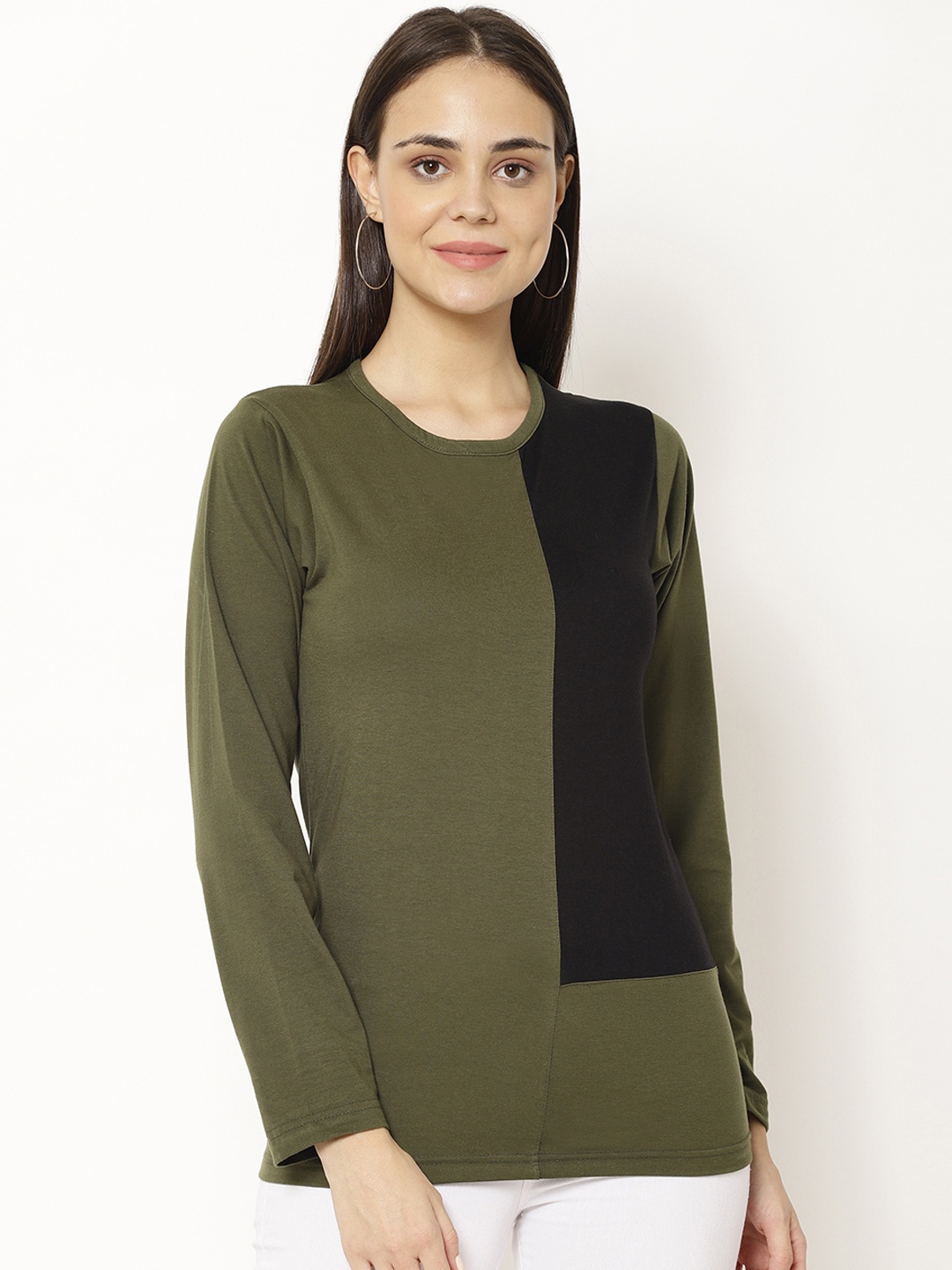 

VIMAL JONNEY Women Olive Green & Black Colourblocked Round Neck T-shirt