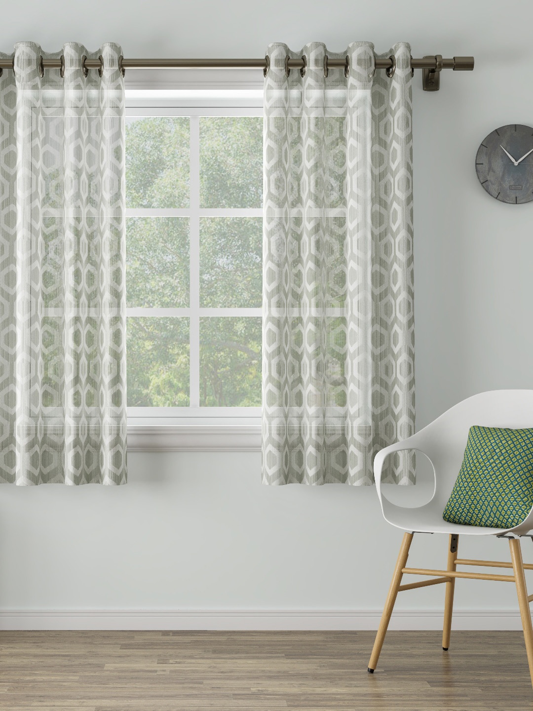 

DDecor Grey & White Single Window Curtain