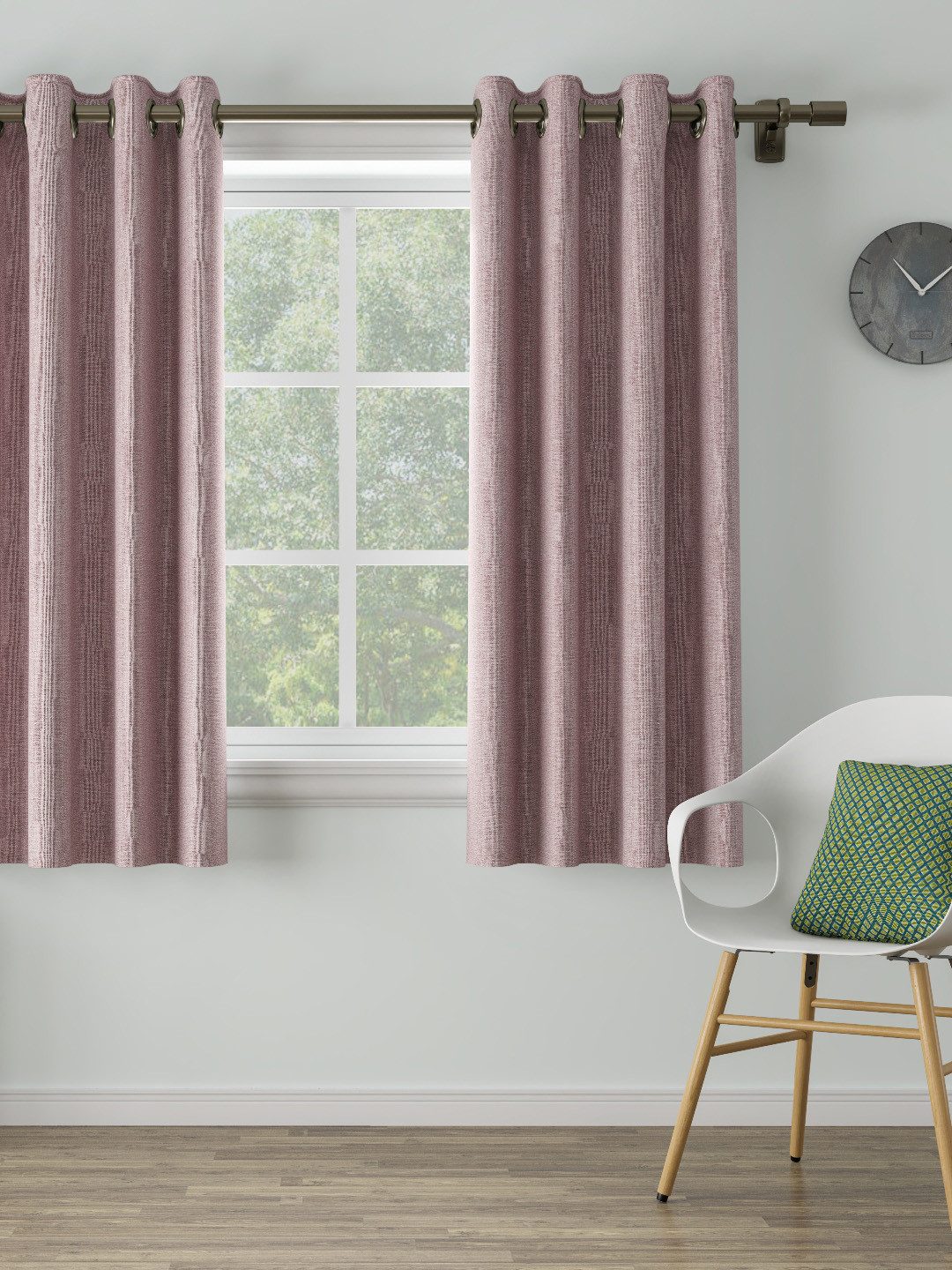 

DDecor Pink Set of 2 Window Curtains