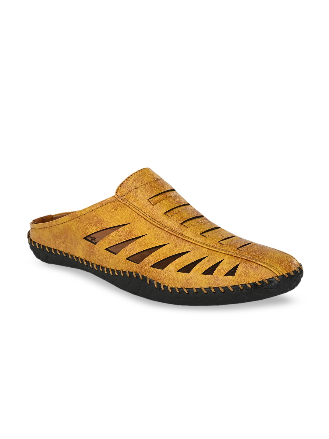 

Prolific Men Beige Solid Fisherman Sandals