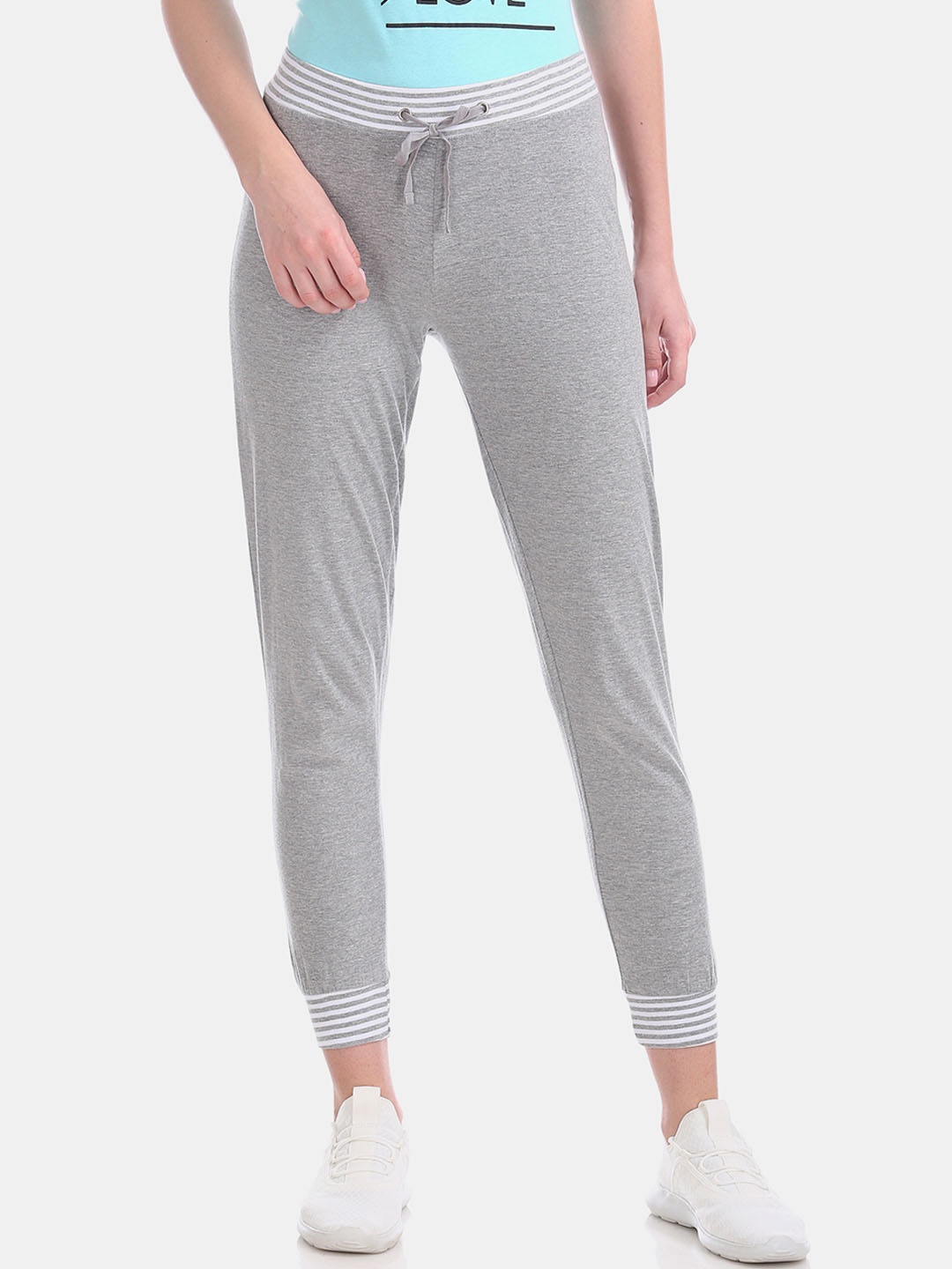 

Sugr Women Grey Melange Solid Straight-Fit Cropped Joggers