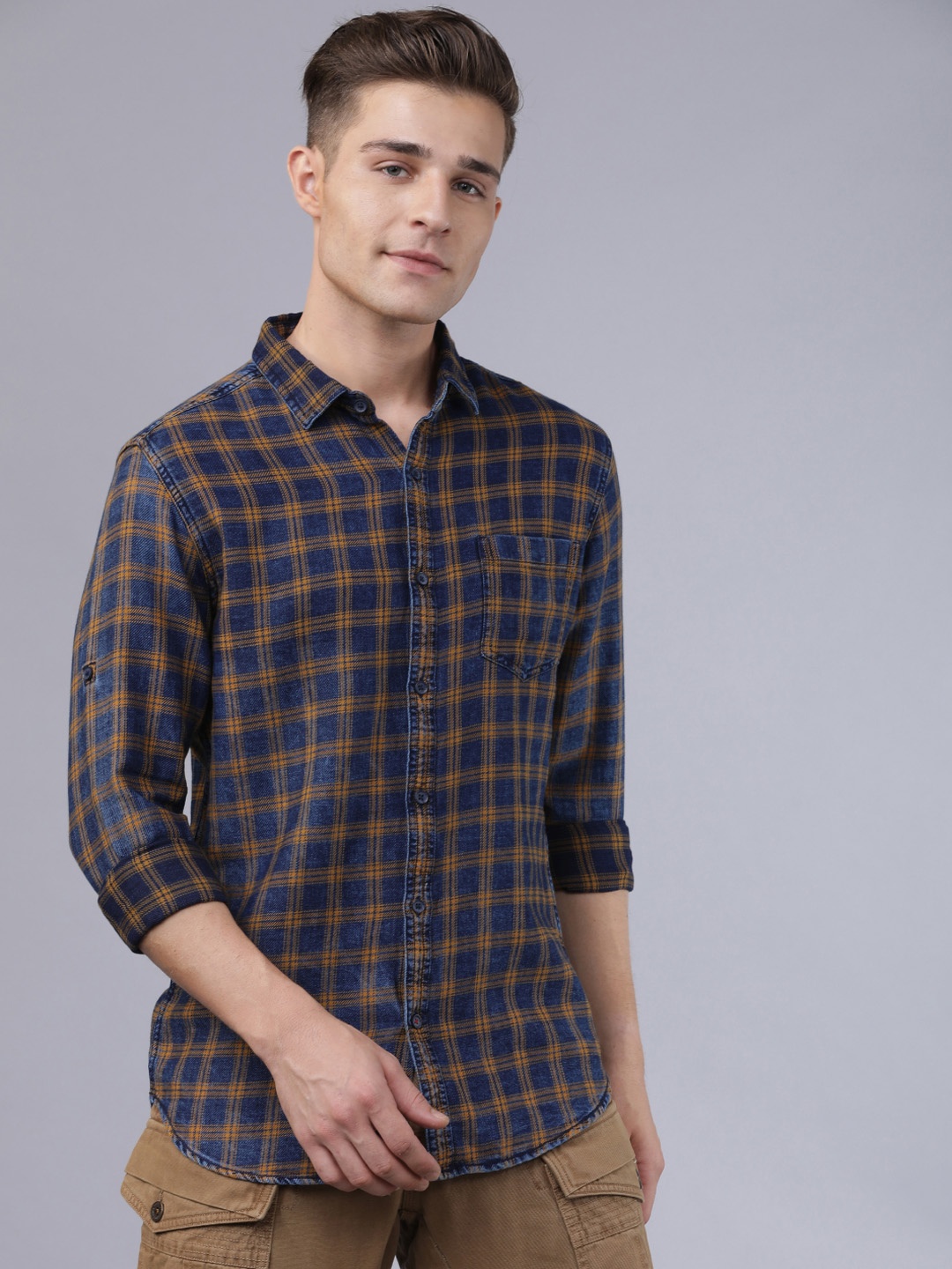 

LOCOMOTIVE Men Blue & Mustard Yellow Slim Fit Checked Casual Shirt