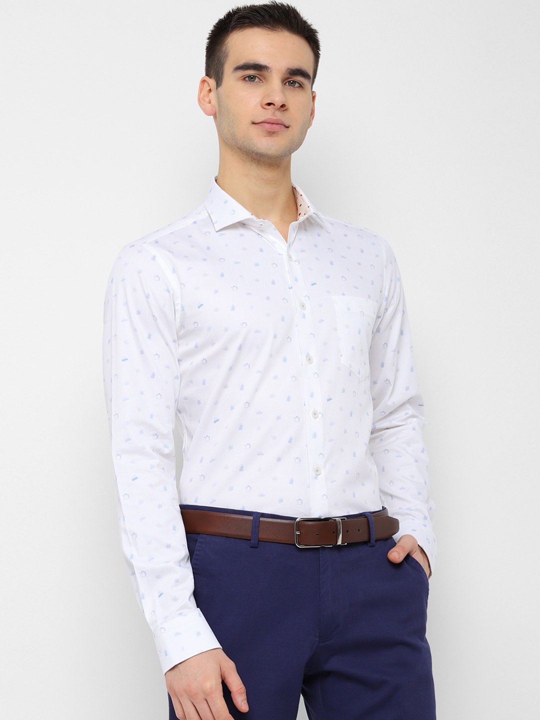 SIMON CARTER LONDON Men White Slim Fit Printed Casual Shirt