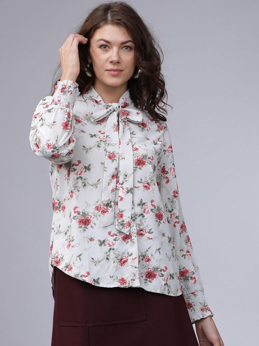 

Tokyo Talkies Women White & Red Regular Fit Floral Printed Casual Shirt