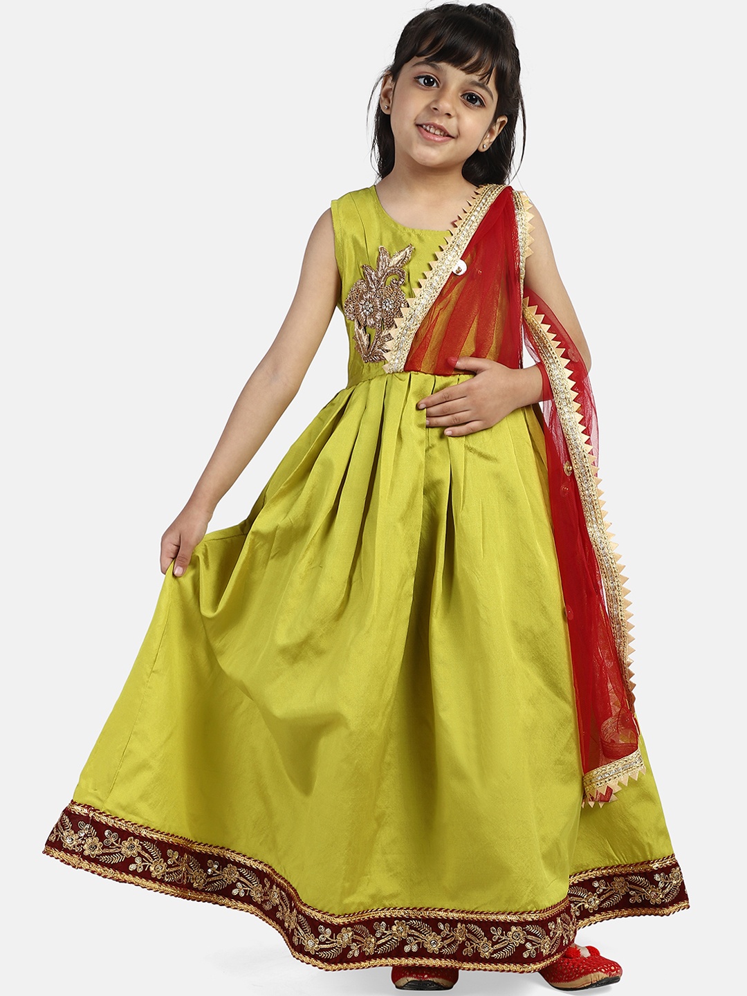 

BownBee Girls Green & Maroon Solid Ethnic Maxi Silk Dress