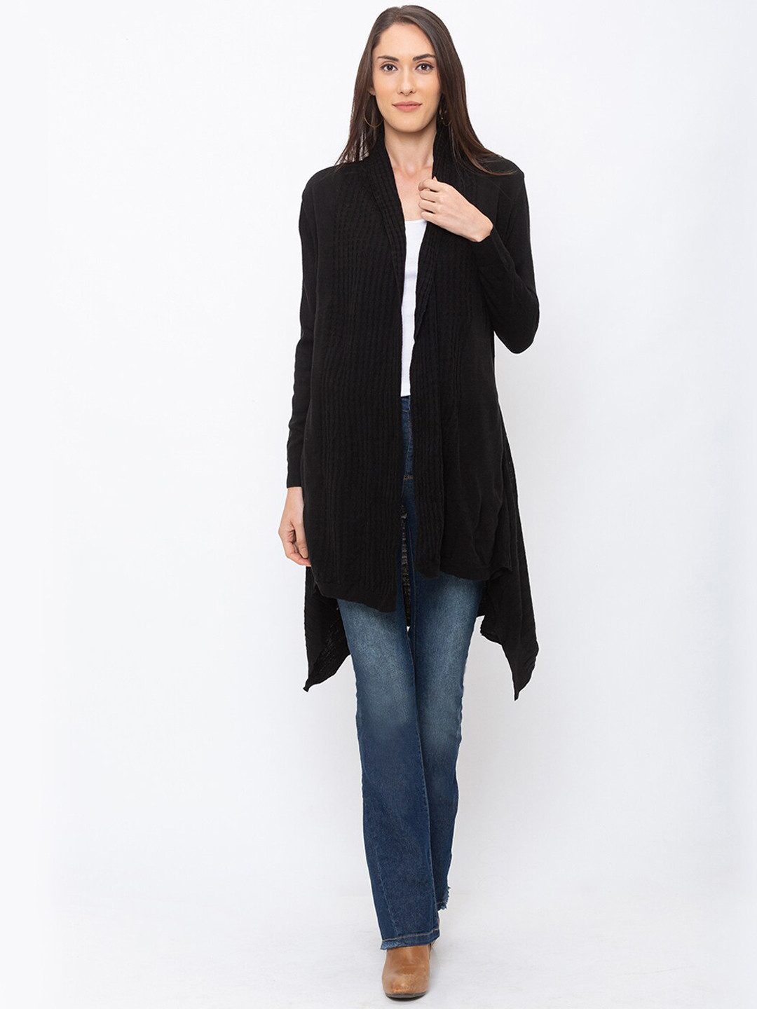 

Globus Women Black Solid Open Front Shrug