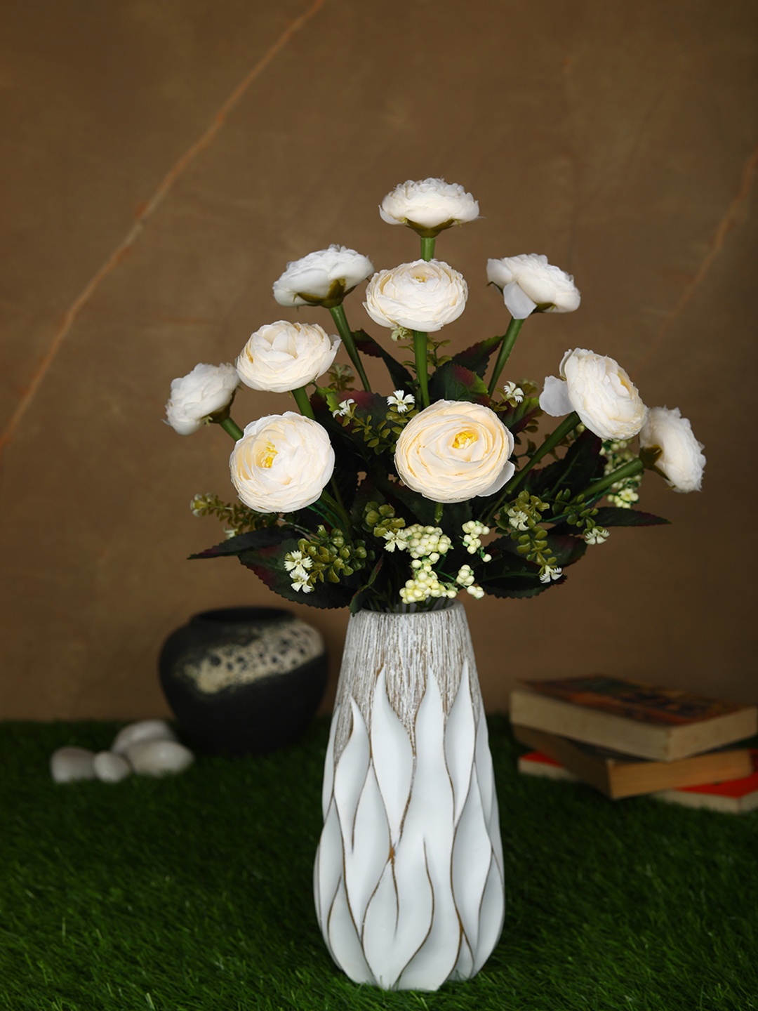 

PolliNation White & Green Decorative Artificial Camellia Flower Bunch