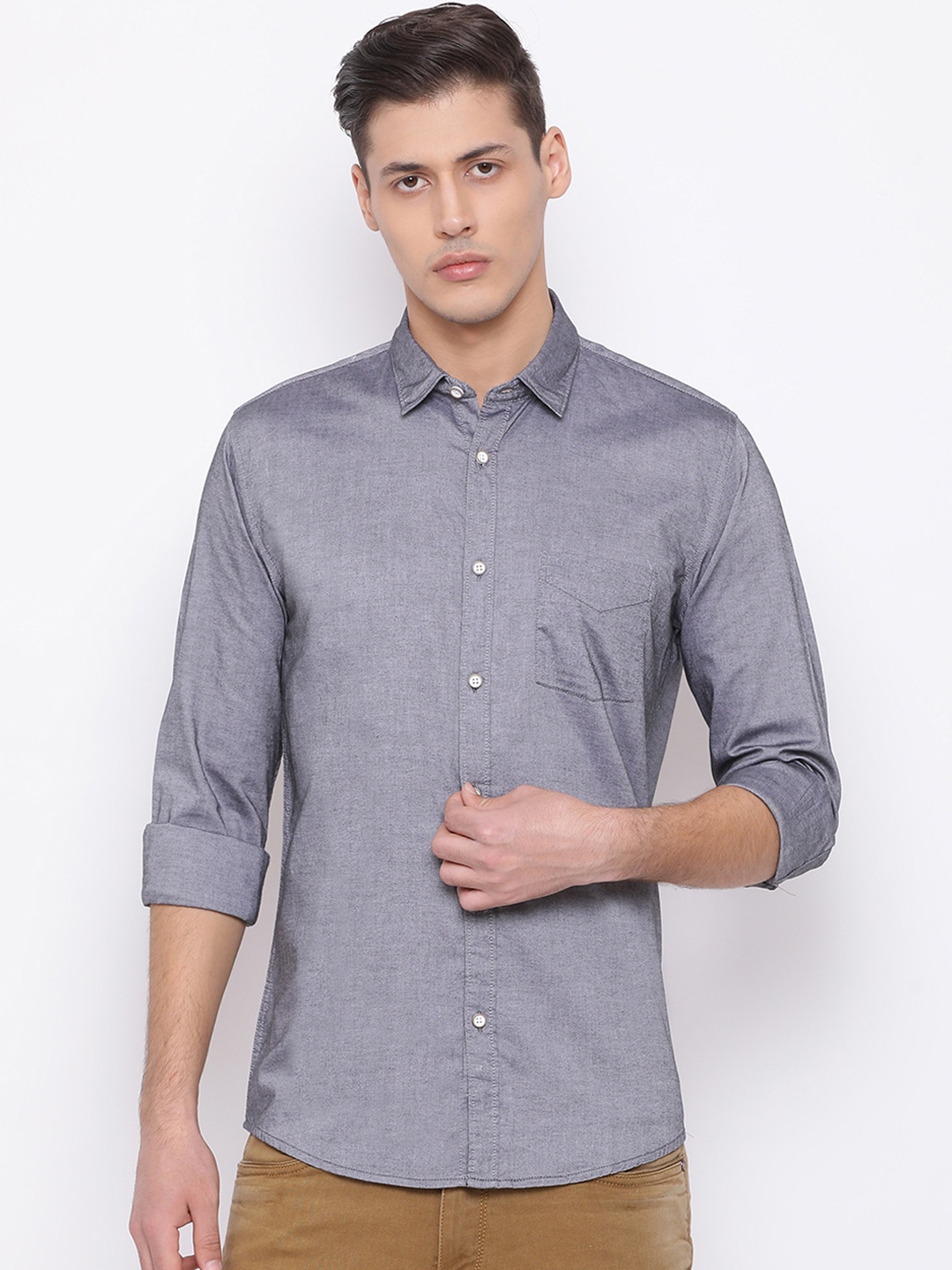 

Richlook Men Grey Slim Fit Solid Casual Shirt