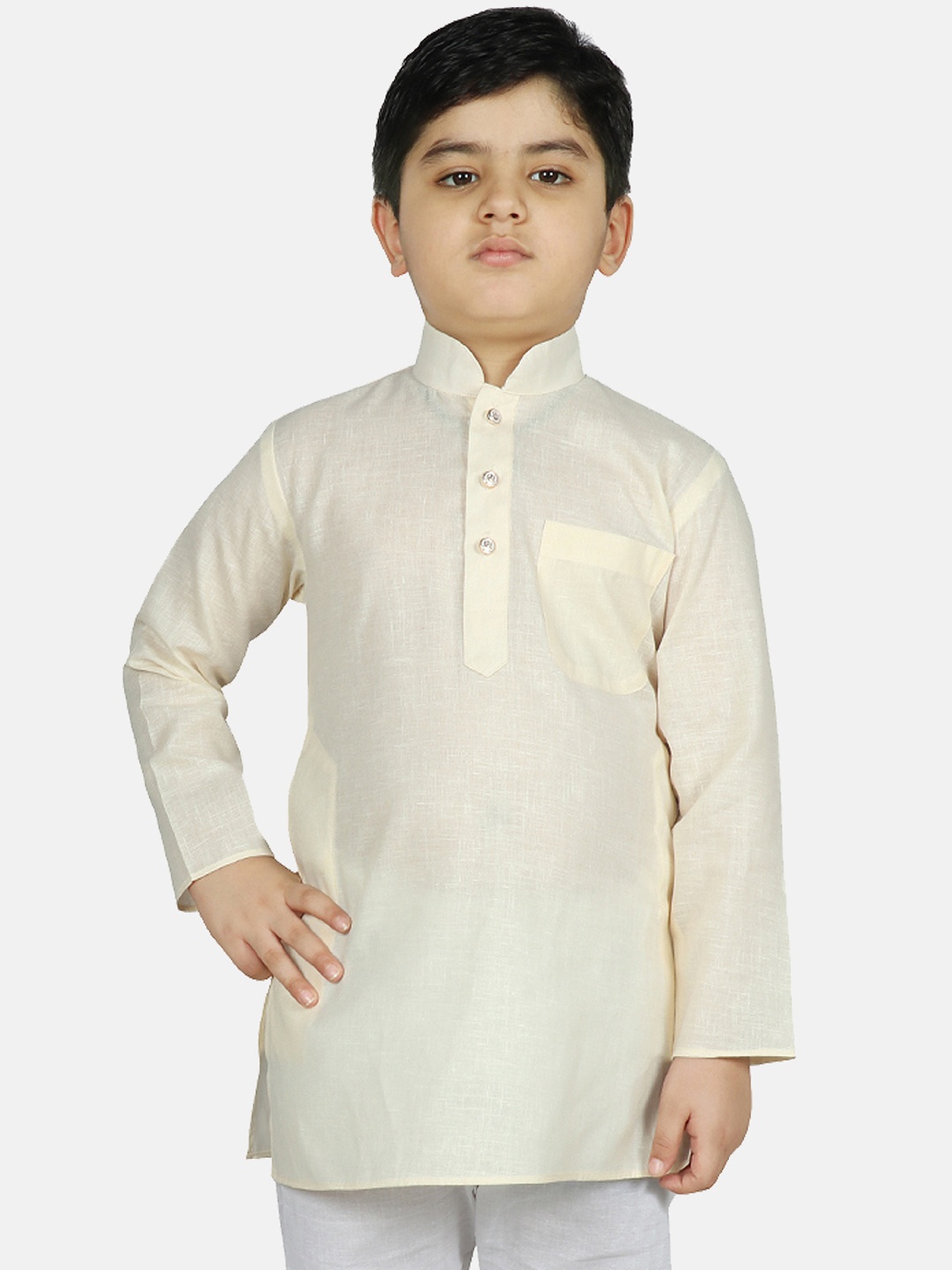 

SG YUVRAJ Boys Cream-Coloured Solid Straight Kurta