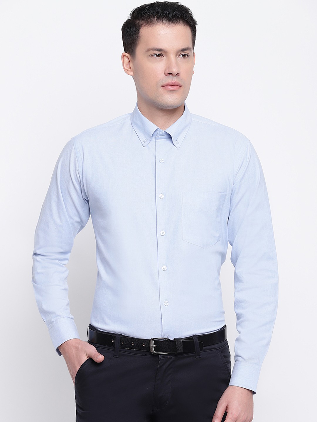 

Hancock Men Blue Slim Fit Solid Formal Shirt