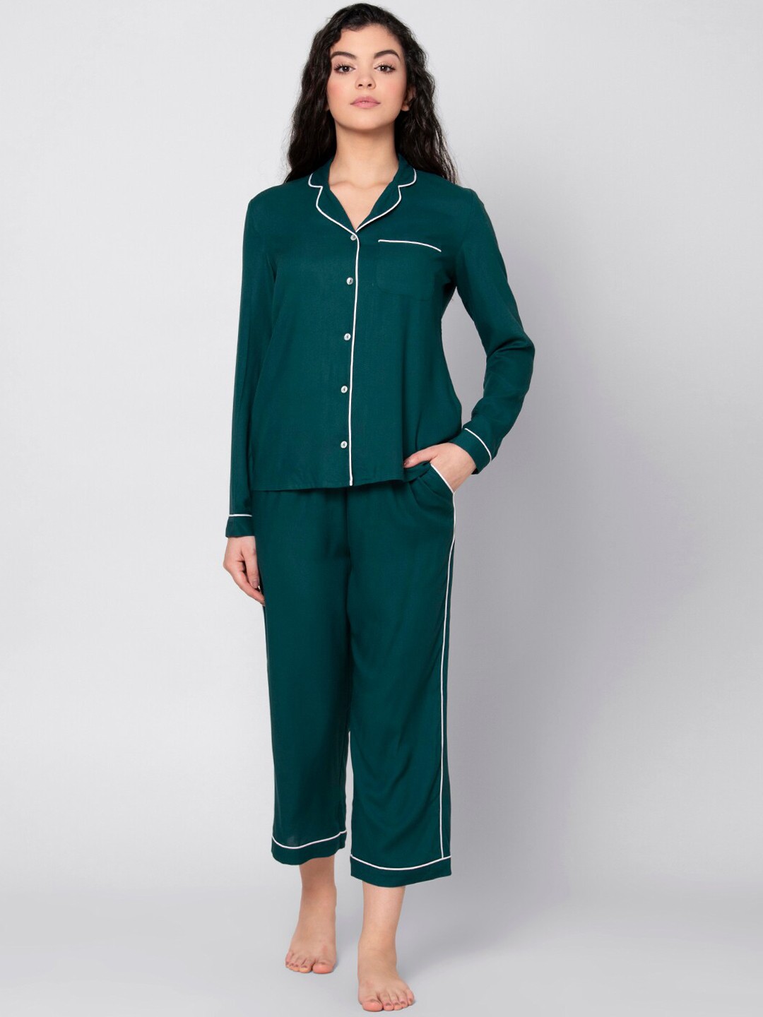 

FabAlley Women Green Solid Night suit