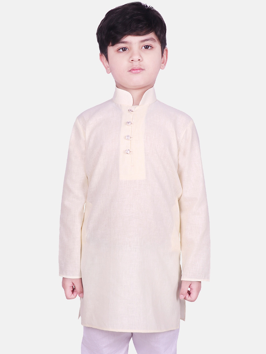 

SG YUVRAJ Boys Cream Solid Straight Kurta
