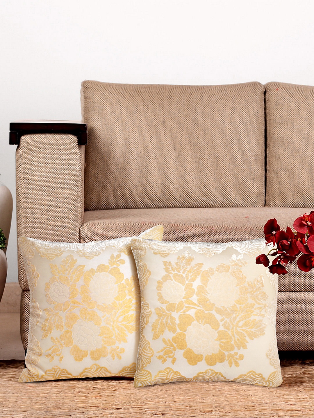 

HOSTA HOMES Cream-Coloured Set of 2 Floral Square Cushion Covers