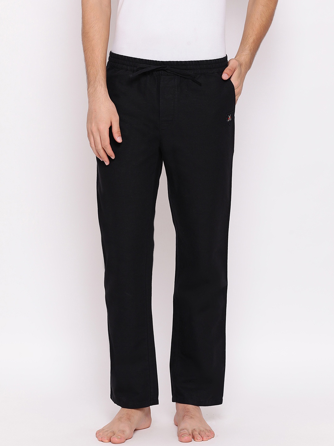

Crimsoune Club Men Black Solid Linen Lounge Pants